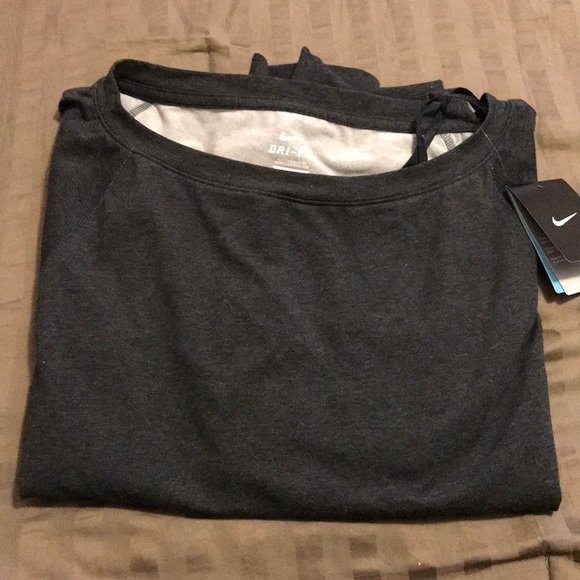 Nike Crewneck Dri-Fit Training Sweatshirt ✨✨ - Picture 1 of 4